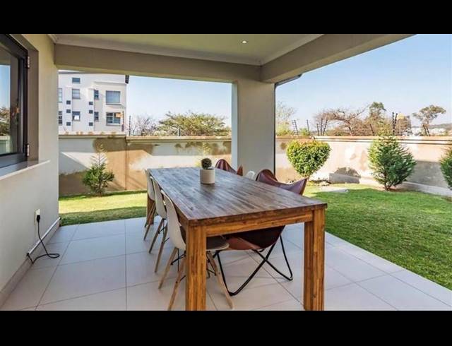 3 BEDROOM PROPERTY TO RENT IN LONEHILL